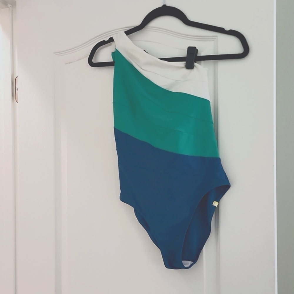 Summersalt Side Stroke Swimsuit in Seaweed & Sea glass & White Sand